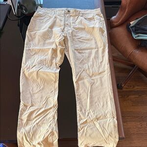 Men's Classic Khaki Chinos